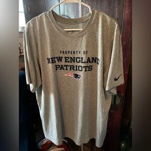 New England Patriots Nike Mens XL Dri-Fit Gray Short Sleeve Crew Neck T-shirt